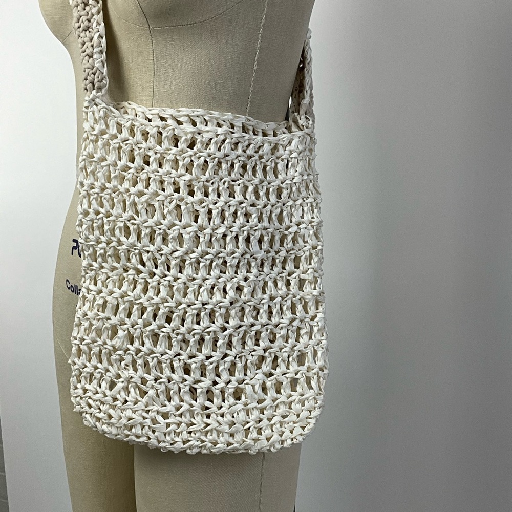 Handmade Raffia Crochet Tote Bag - Picture 2 of 5